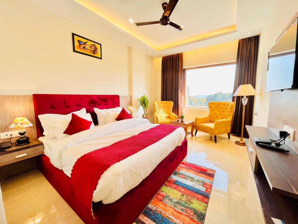 Ganges Blossam - A Four Star Luxury Hotel & Resort Haridwar Bagian luar foto